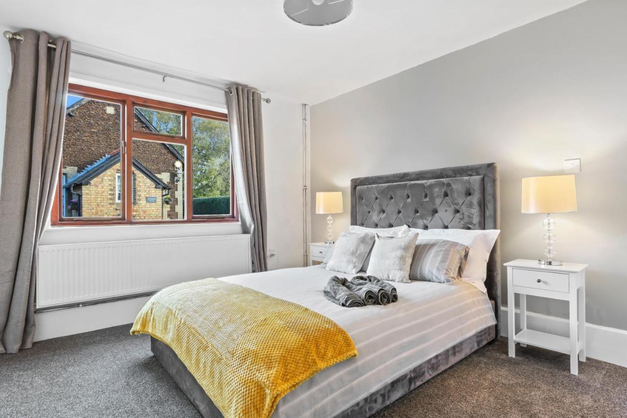 3 Bedroom Beautiful Home In The Heart Of Huntingdon, Bury Bury  Zewnętrze zdjęcie
